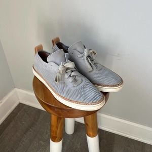 UGG Women's Gray Soft Knit Sidney Sneaker Size 8.5